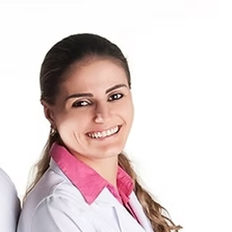 Dra. Scheila V. Grassmann, cirurgiã-dentista da Odontologia Vila C
